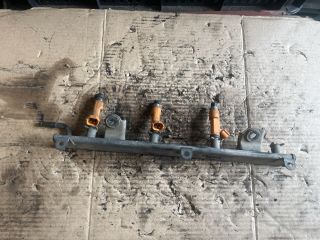 bontott SUZUKI IGNIS II Porlasztó Sor / Híd