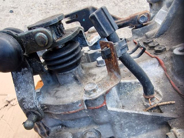 bontott SUZUKI IGNIS II Váltó (Mechanikus)