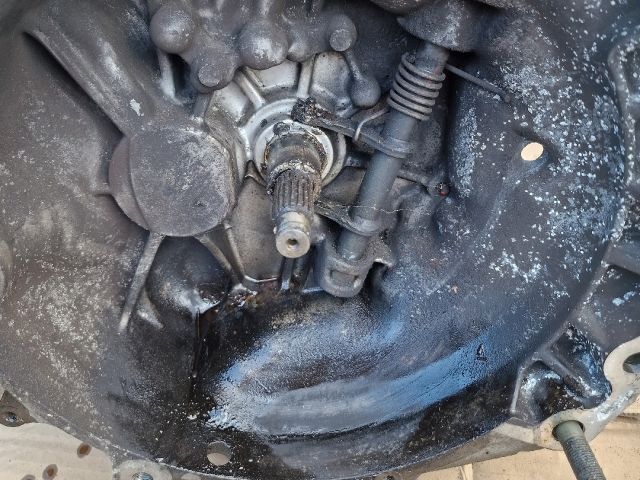 bontott SUZUKI IGNIS II Váltó (Mechanikus)