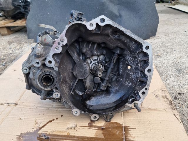 bontott SUZUKI IGNIS II Váltó (Mechanikus)