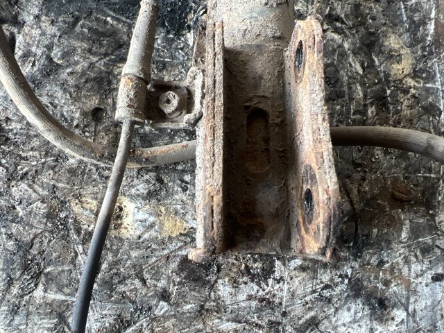 bontott SUZUKI IGNIS II Bal első Gólyaláb (Lengécsillapító, Rugó)