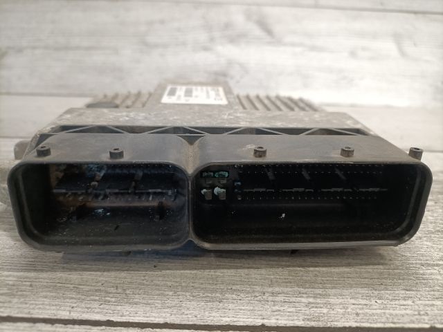 bontott SUZUKI IGNIS II Motorvezérlő