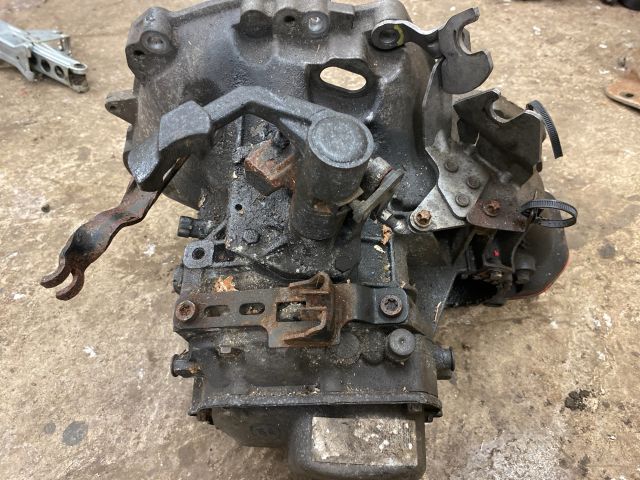 bontott SUZUKI IGNIS II Váltó (Mechanikus)