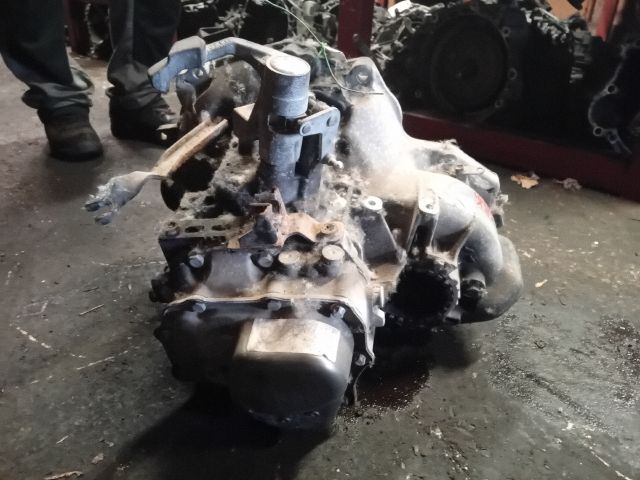 bontott SUZUKI IGNIS II Váltó (Mechanikus)