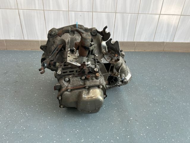 bontott SUZUKI IGNIS II Váltó (Mechanikus)