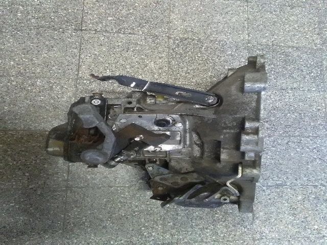 bontott SUZUKI IGNIS II Váltó (Mechanikus)