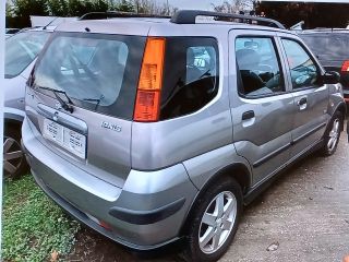 bontott SUZUKI IGNIS II Felső Motorburkolat