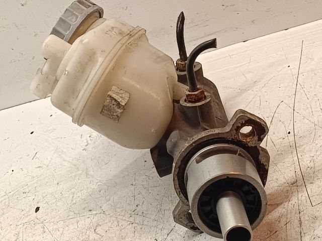 bontott SUZUKI IGNIS II Főfékhenger