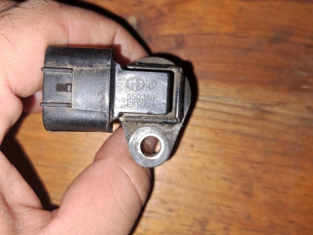 bontott SUZUKI IGNIS II Főtengely Fordulatszám Jeladó