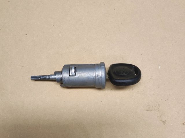 bontott SUZUKI IGNIS II Gyújtáskapcsoló