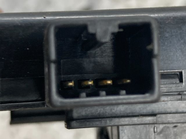 bontott SUZUKI IGNIS II Gyújtáskapcsoló