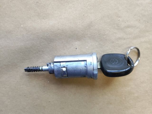 bontott SUZUKI IGNIS II Gyújtáskapcsoló