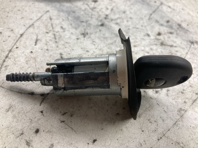 bontott SUZUKI IGNIS II Gyújtáskapcsoló