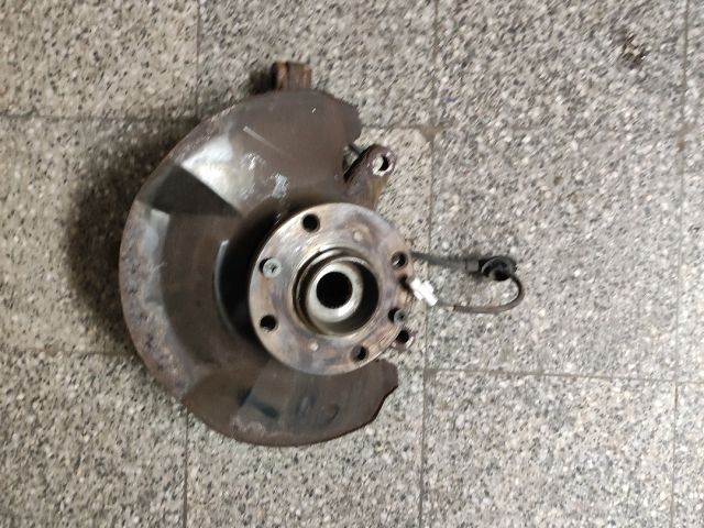 bontott SUZUKI IGNIS II Jobb első Csonkállvány Kerékaggyal