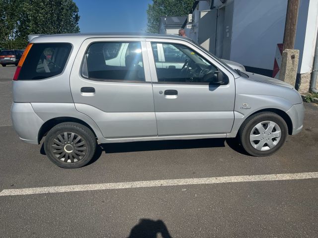 bontott SUZUKI IGNIS II Jobb első Csonkállvány Kerékaggyal