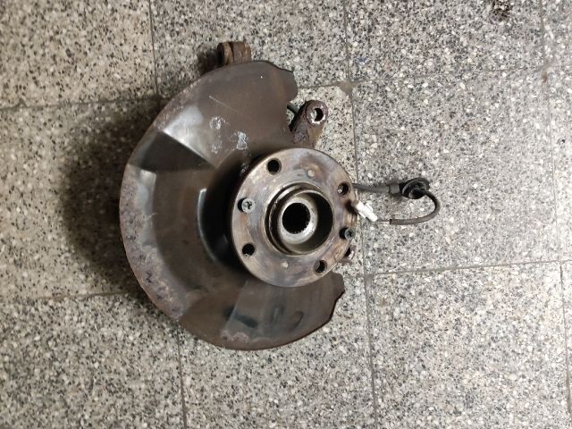 bontott SUZUKI IGNIS II Jobb első Csonkállvány Kerékaggyal