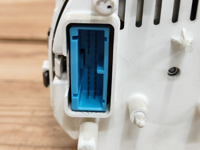 bontott SUZUKI IGNIS II Kilométeróra