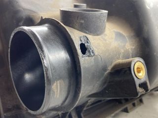 bontott SUZUKI IGNIS II Légszűrő Ház