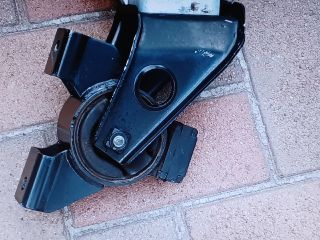 bontott SUZUKI IGNIS II Motor Tartó Bak (Fém)