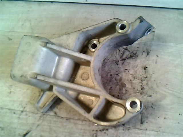 bontott SUZUKI IGNIS II Motor Tartó Bak (Fém)