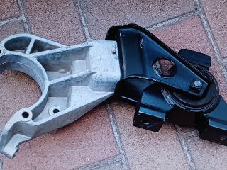 bontott SUZUKI IGNIS II Motor Tartó Bak (Fém)