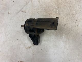 bontott SUZUKI IGNIS II Motor Tartó Bak Jobb