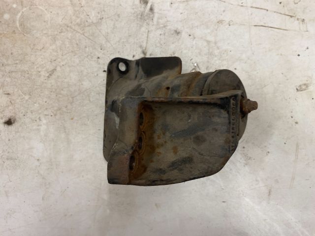 bontott SUZUKI IGNIS II Motor Tartó Bak Jobb