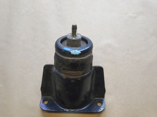 bontott SUZUKI IGNIS II Motor Tartó Bak Jobb