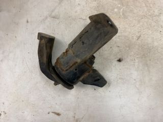 bontott SUZUKI IGNIS II Motor Tartó Bak Jobb