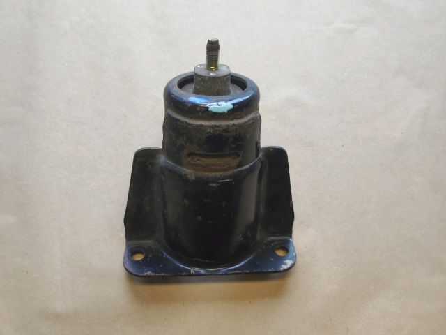 bontott SUZUKI IGNIS II Motor Tartó Bak Jobb