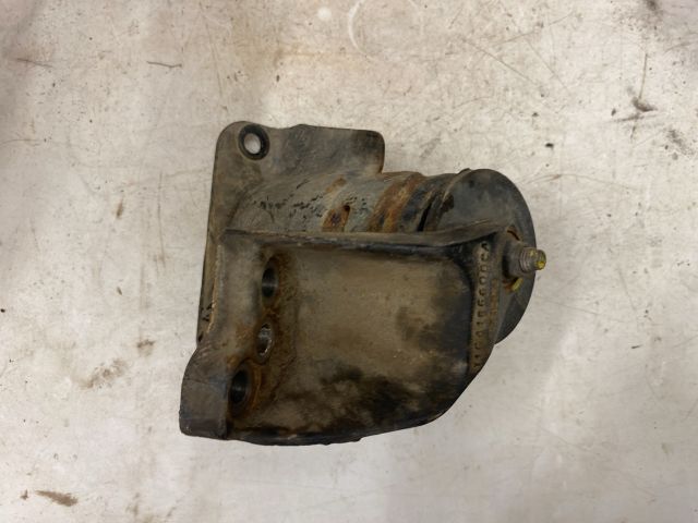 bontott SUZUKI IGNIS II Motor Tartó Bak Jobb