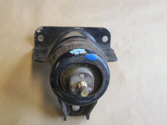 bontott SUZUKI IGNIS II Motor Tartó Bak Jobb