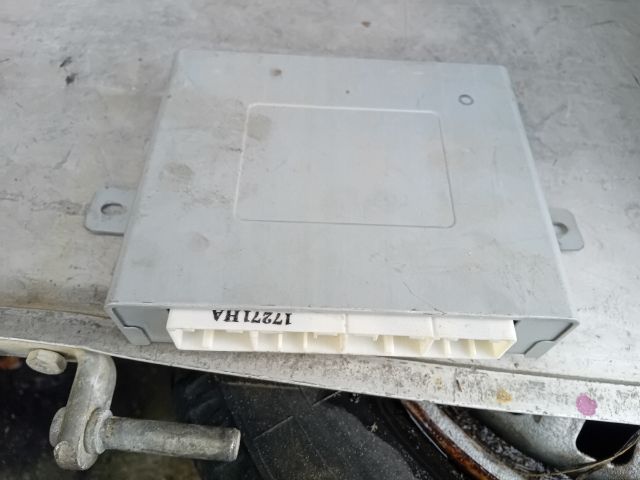 bontott SUZUKI IGNIS II Motorvezérlő