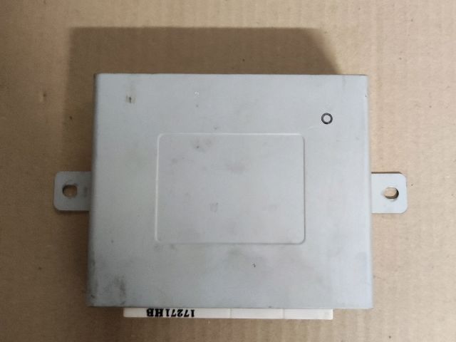 bontott SUZUKI IGNIS II Motorvezérlő