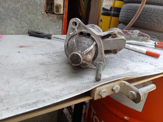 bontott SUZUKI IGNIS II Önindító