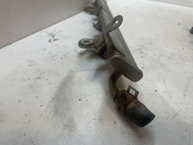 bontott SUZUKI IGNIS II Porlasztó Sor / Híd