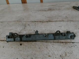 bontott SUZUKI IGNIS II Porlasztó Sor / Híd