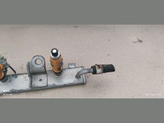 bontott SUZUKI IGNIS II Porlasztó Sor / Híd