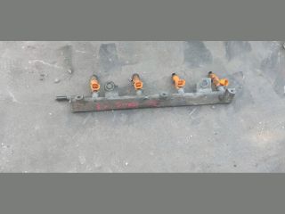 bontott SUZUKI IGNIS II Porlasztó Sor / Híd