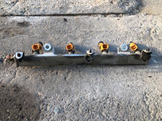 bontott SUZUKI IGNIS II Porlasztó Sor / Híd