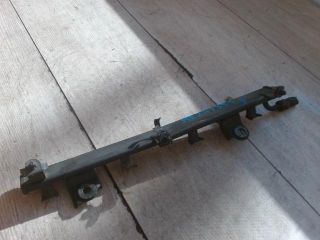 bontott SUZUKI IGNIS II Porlasztó Sor / Híd