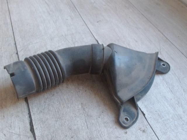 bontott SUZUKI IGNIS II Szívó Cső