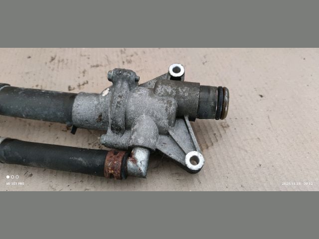 bontott SUZUKI IGNIS II Termosztátház Csővel