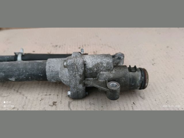 bontott SUZUKI IGNIS II Termosztátház Csővel