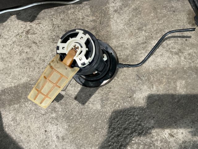 bontott SUZUKI IGNIS II Üzemanyag Szivattyú