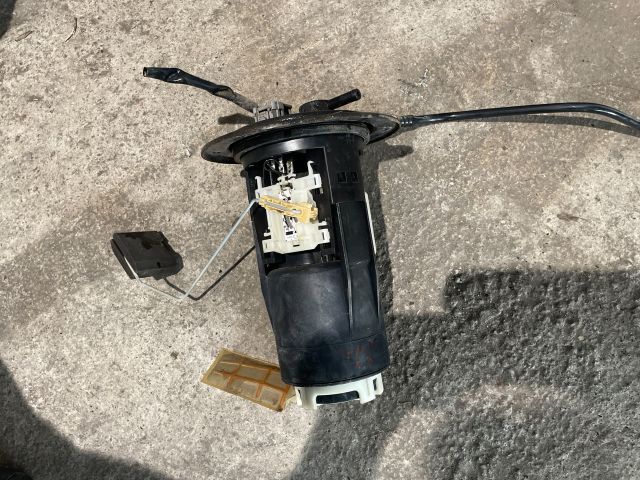 bontott SUZUKI IGNIS II Üzemanyag Szivattyú