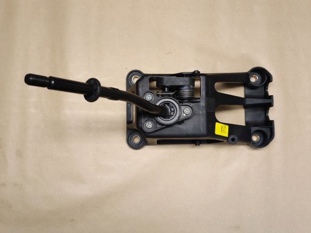 bontott SUZUKI IGNIS II Váltó Kulissza