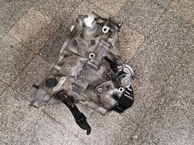 bontott SUZUKI IGNIS II Váltó (Mechanikus)