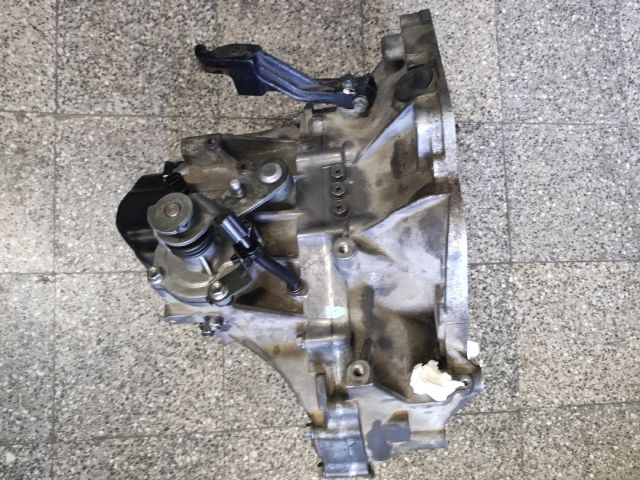 bontott SUZUKI IGNIS II Váltó (Mechanikus)