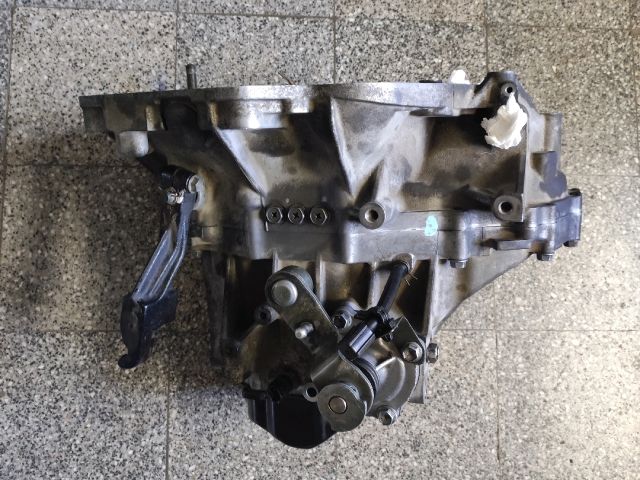 bontott SUZUKI IGNIS II Váltó (Mechanikus)